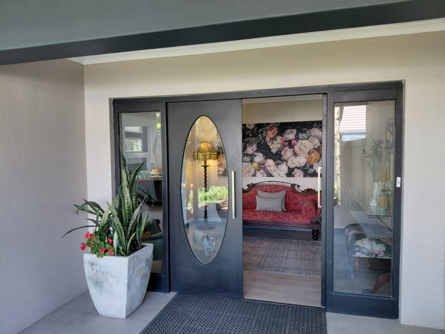 To Let 4 Bedroom Property for Rent in Greenways Golf Estate Western Cape